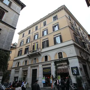 Navona 2*, Rome Italië
