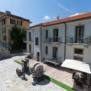 Millstone House , La Spezia Italië